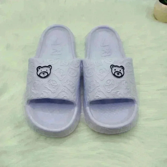 Woman’s Open Toe Breathable House/Pool Bear Design Slippers Lavender SIZE 7.5-8 - Picture 4 of 7